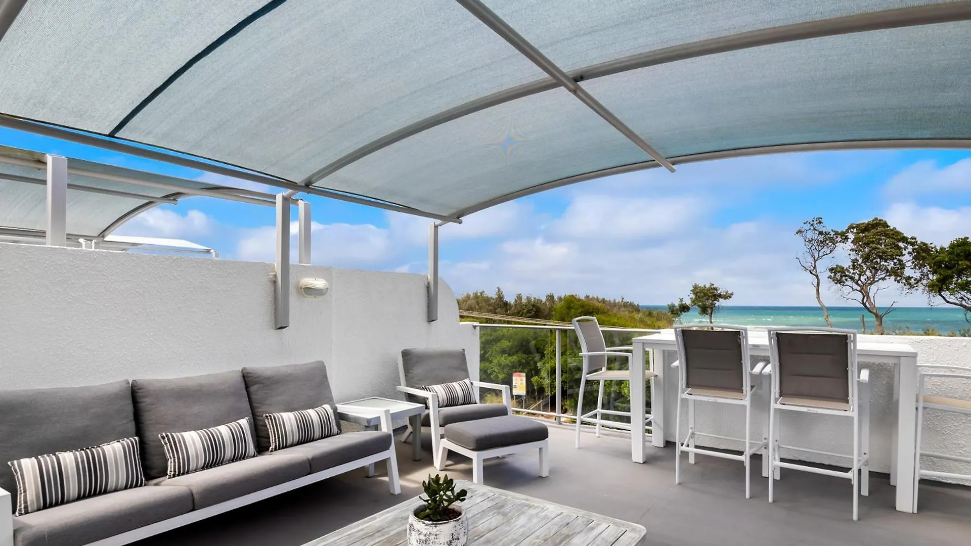Cotton Tree Beach Front 3 Bedroom Townhouse location